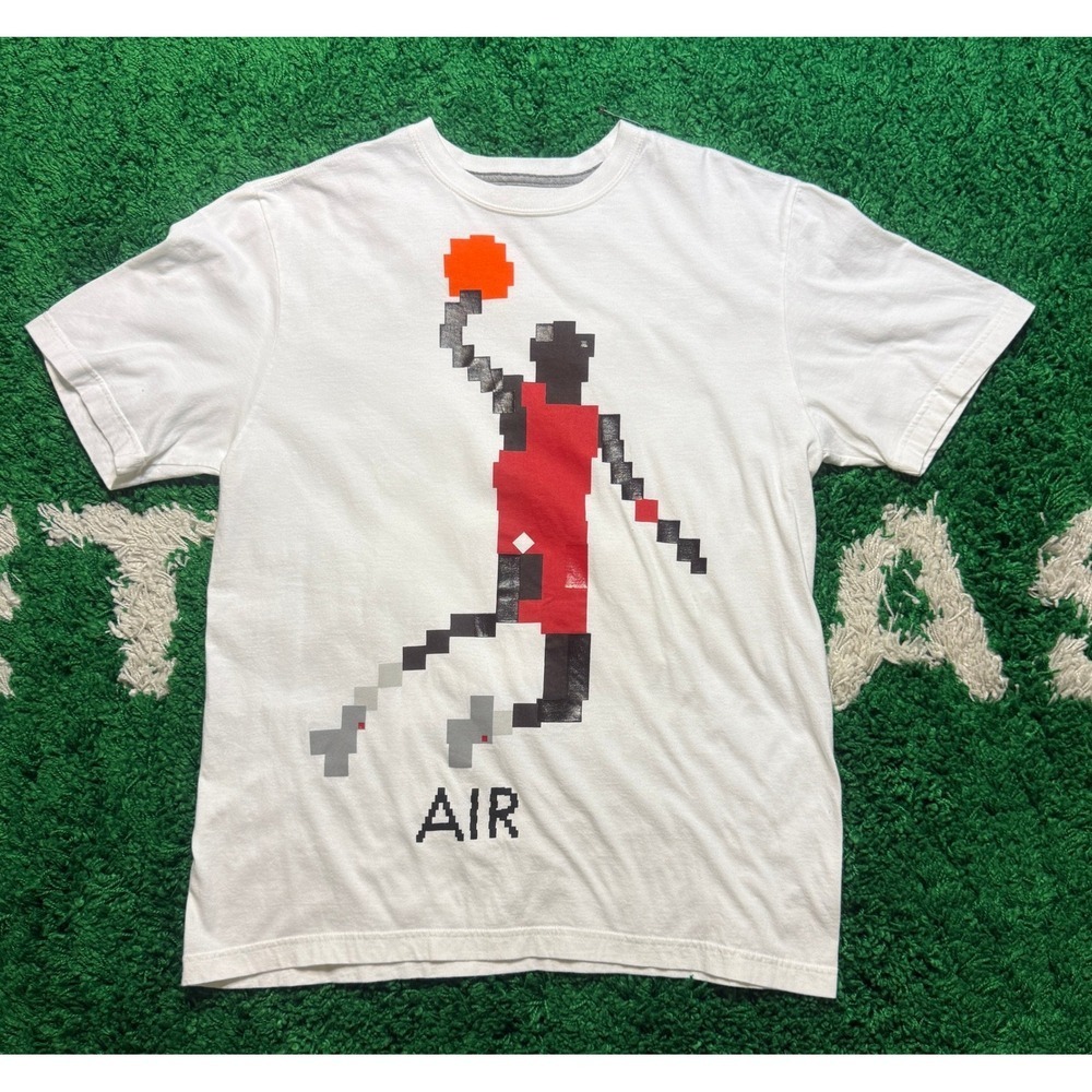 Air Jordan T-Shirt White Pixel Art Jumpman Graphic Tee - Picture 1 of 4